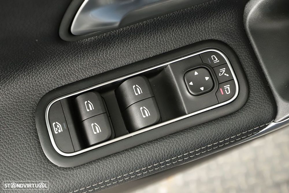 Mercedes-Benz A 250 e - 21