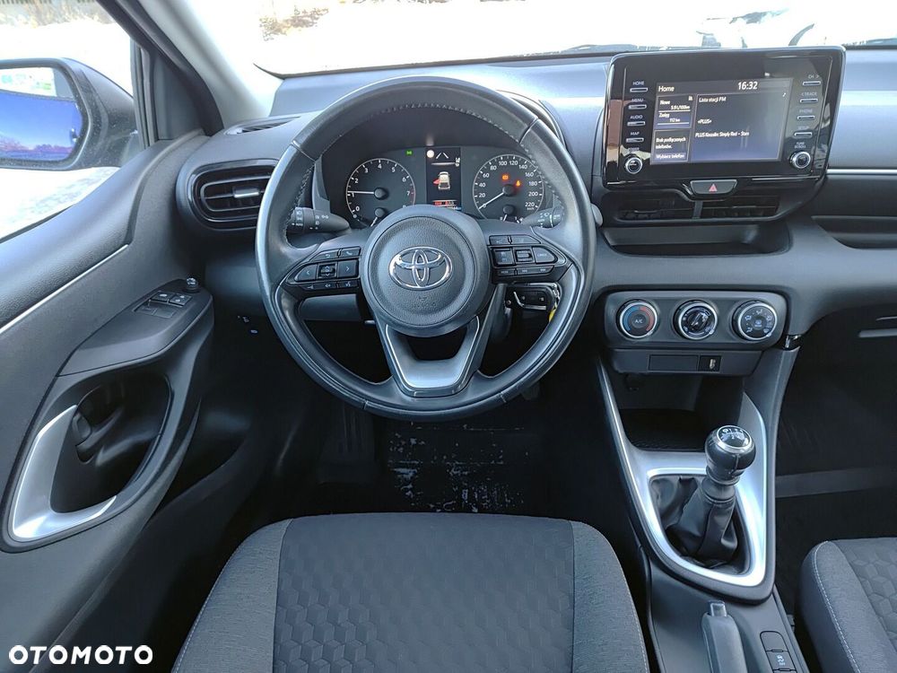 Toyota Yaris - 11