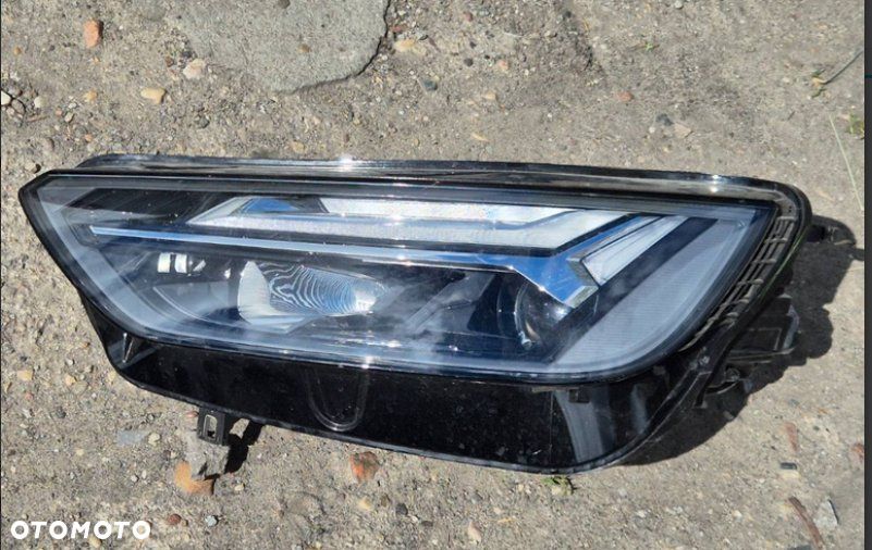 Lampa przednia Audi Q5 80A941033F