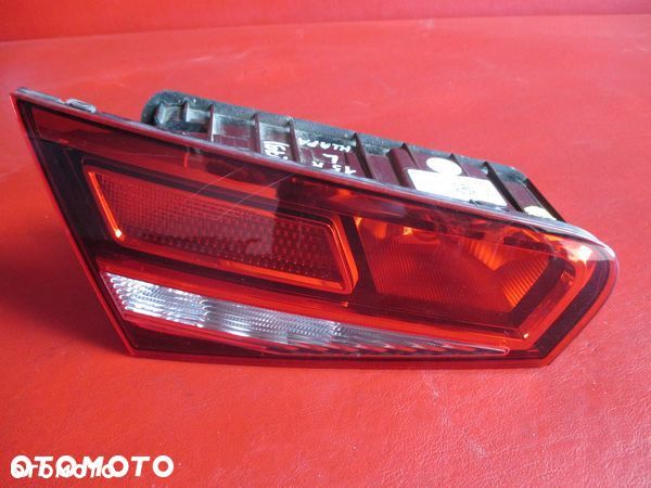 AUDI A3 8V 3D LAMPA LEWA TYŁ W KLAPĘ 8V3945075 - 1