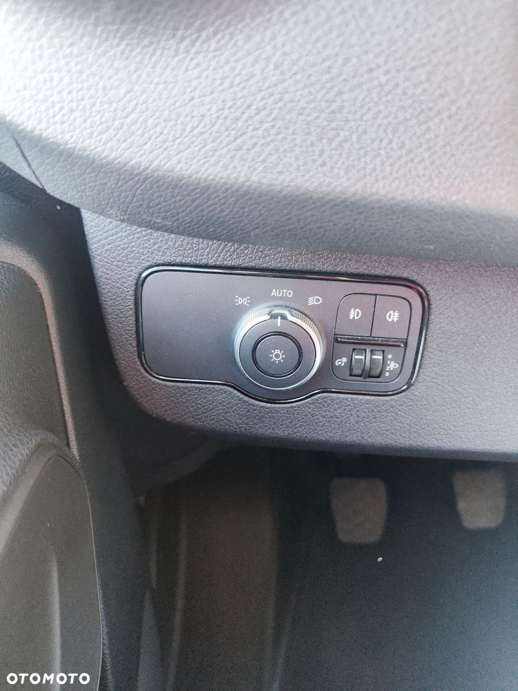 Mercedes-Benz SPRINTER wersja średnia Brygadówka 7-osobowa klima tempomat  salon Polska - 19