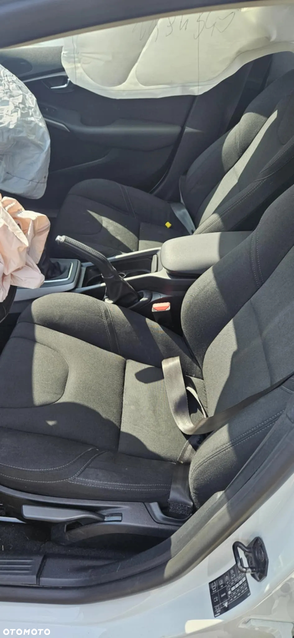Volvo V40 T3 Kinetic - 11