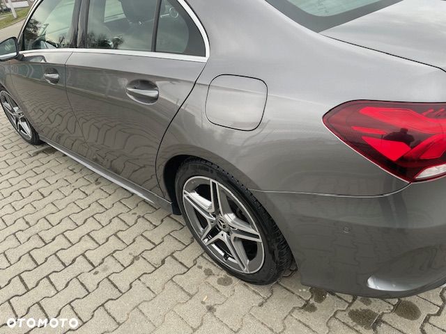Mercedes-Benz Klasa A 180 d AMG Line 8G-DCT - 37