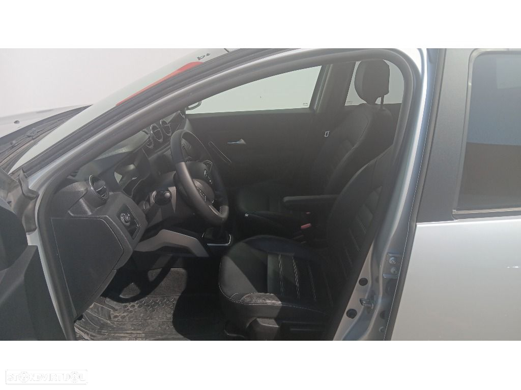 Dacia Duster 1.5 dCi Prestige - 4