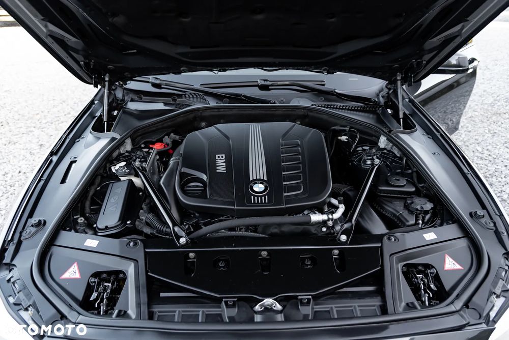 BMW Seria 5 530d xDrive Sport-Aut - 41