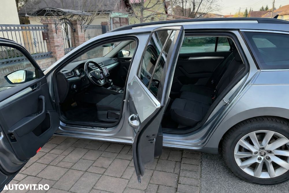 Skoda Superb 2.0 TDI DSG Ambition - 8