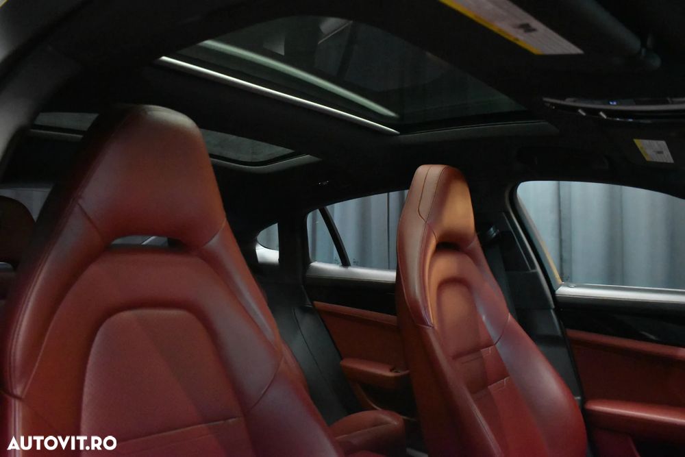Porsche Panamera - 11