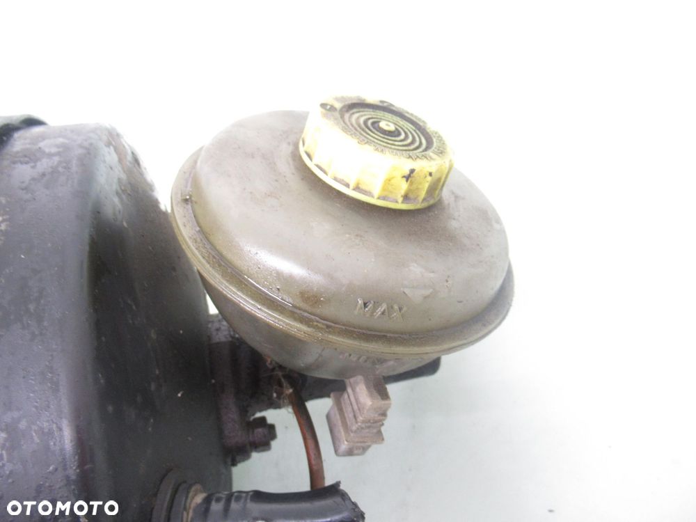 SERWO AUDI 80 B4 2.0 893611307A - 3