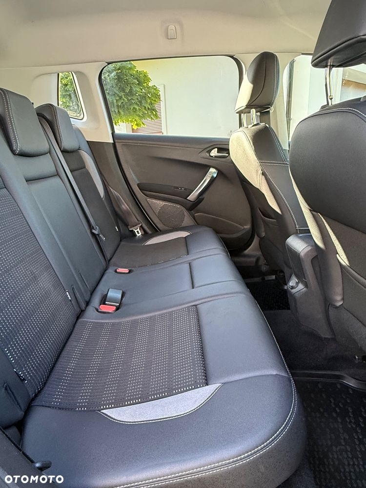 Peugeot 2008 1.6 VTi Allure - 16