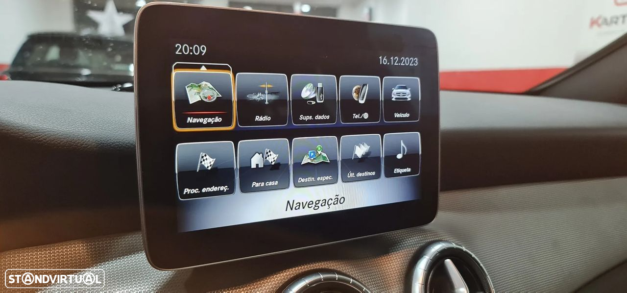 Mercedes-Benz CLA 180 - 38