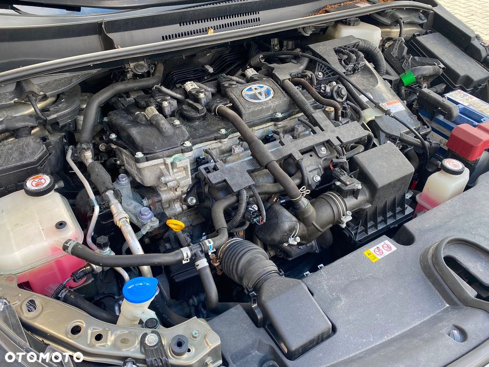 Toyota Corolla 1.8 Hybrid Executive - 3