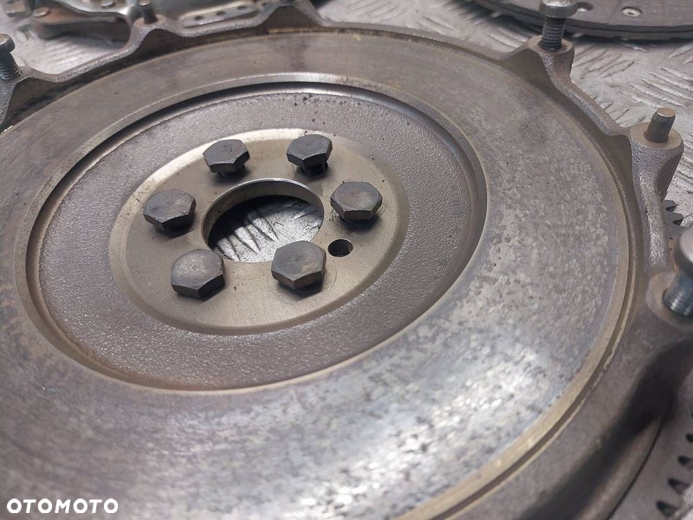 KOMPLETNE SPRZĘGŁO KOŁO ZAMACHOWE CITROEN C4 PICASSO I 1.6 VTI - 10