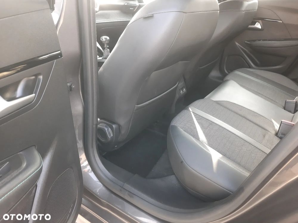 Peugeot 208 1.2 PureTech Allure S&S - 16