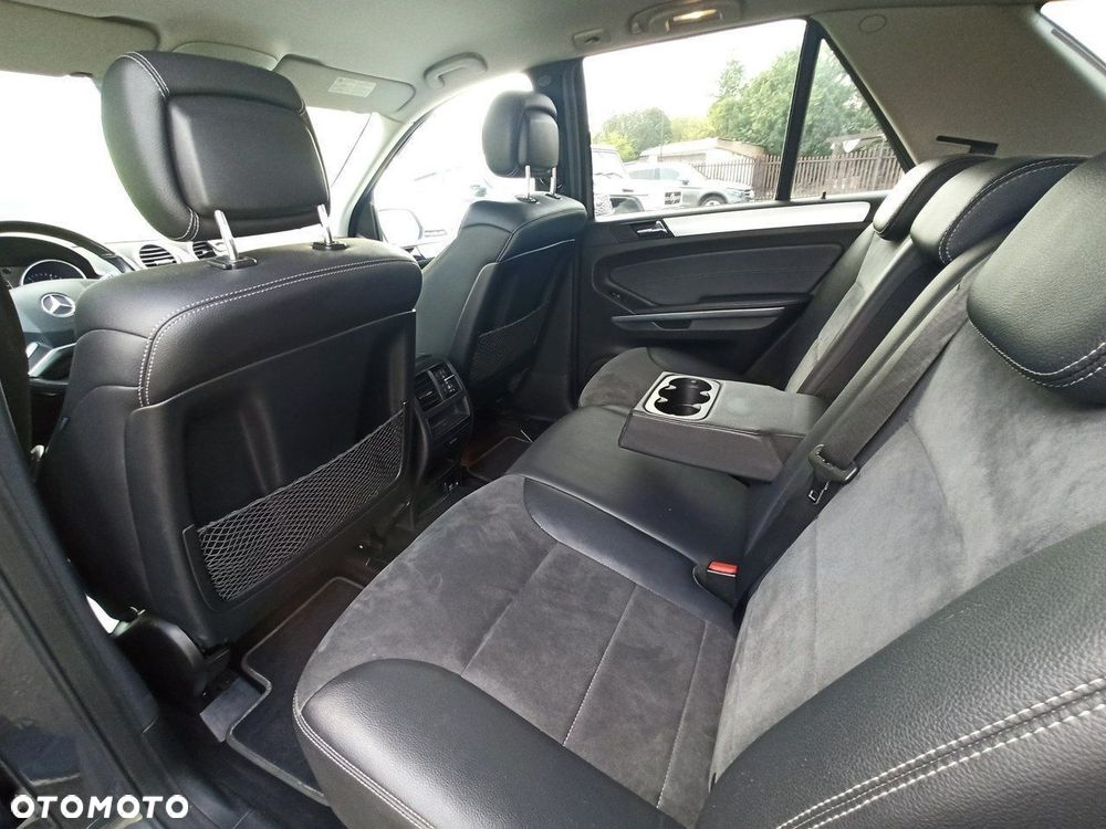 Mercedes-Benz ML - 24