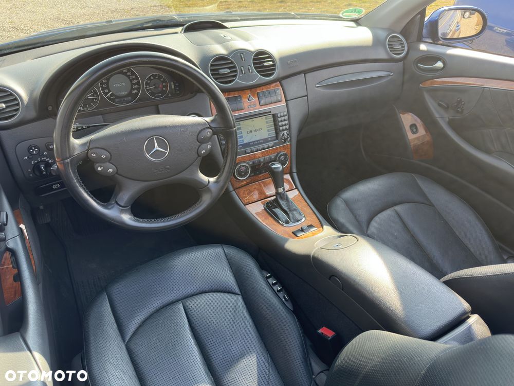 Mercedes-Benz CLK - 9
