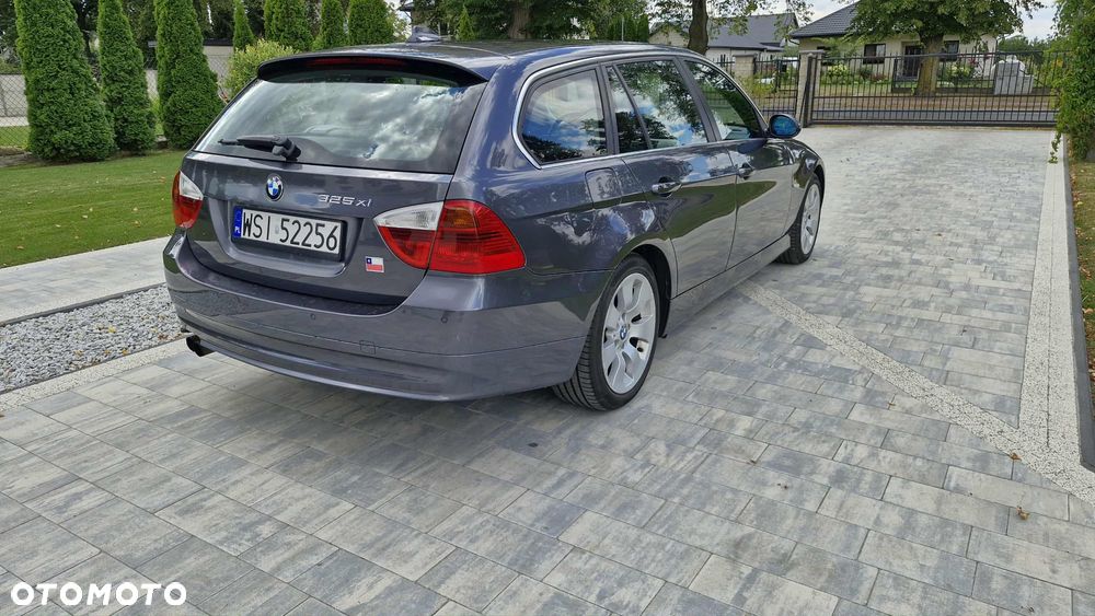 BMW Seria 3 325xi - 7