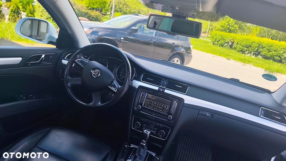 Skoda Superb 3.6 FSI 4x4 Platinum Outdoor DSG - 32