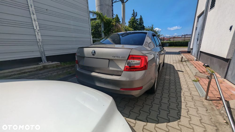 Skoda Octavia 2.0 TDI 4x4 Style DSG - 9