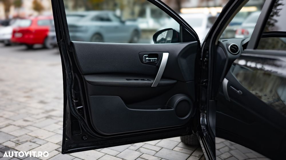 Nissan Qashqai 2.0 DCI DPF tekna - 20