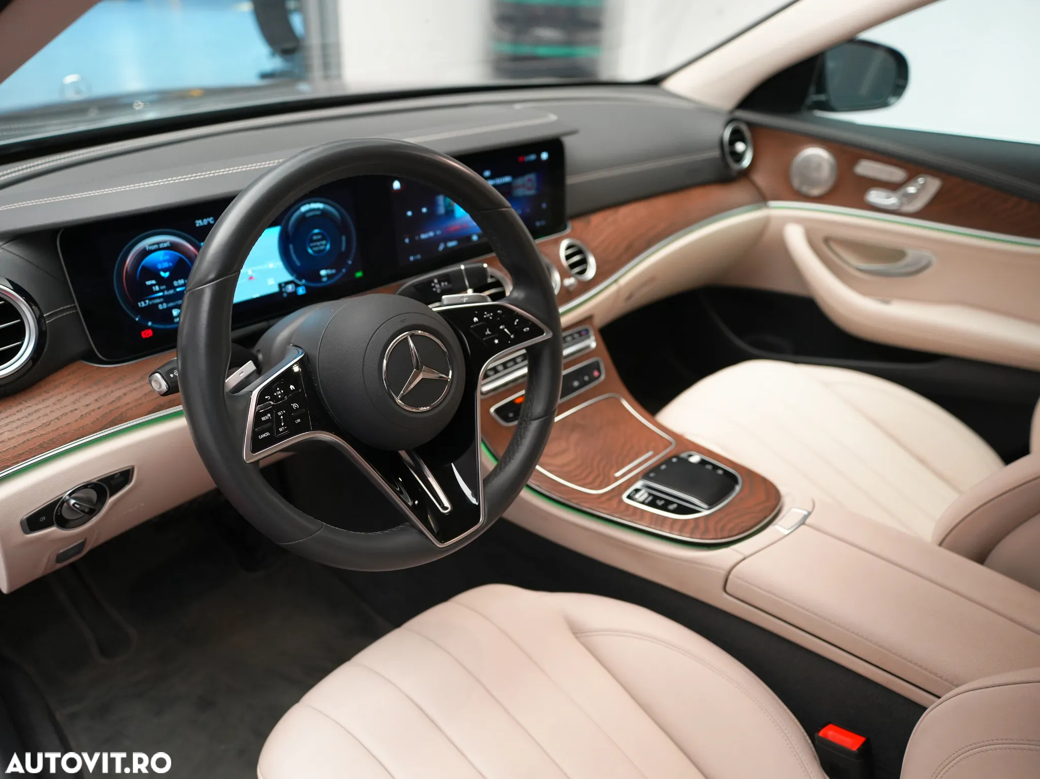 Mercedes-Benz E 300e 9G-TRONIC - 13
