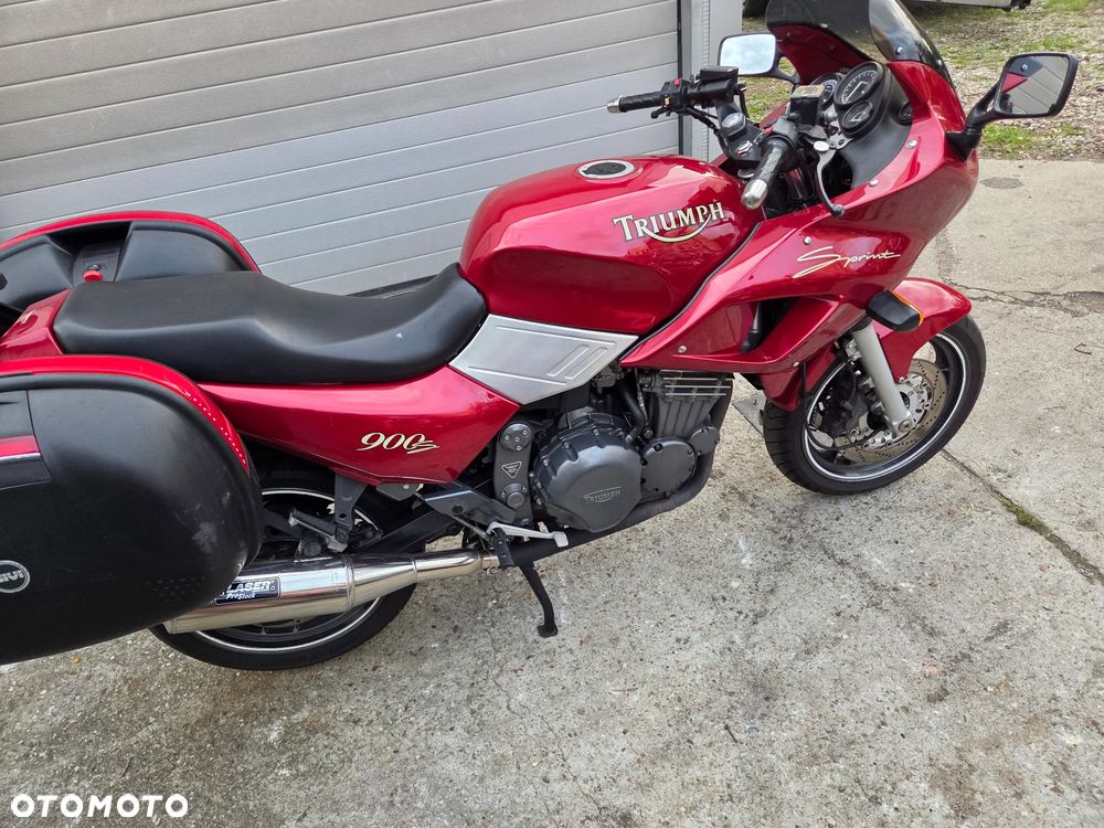 Triumph Sprint - 10