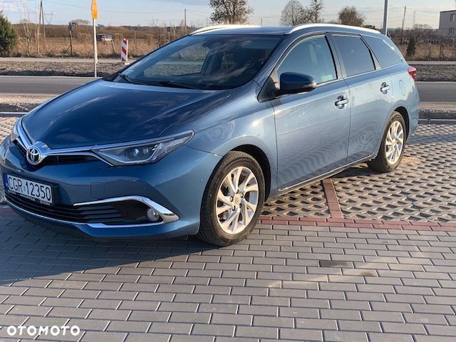 Toyota Auris 1.6 Premium Comfort - 1