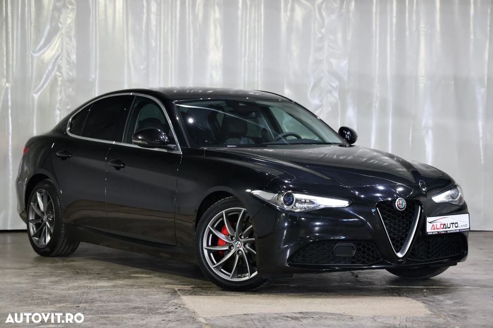 Alfa Romeo Giulia 2.2 - 3
