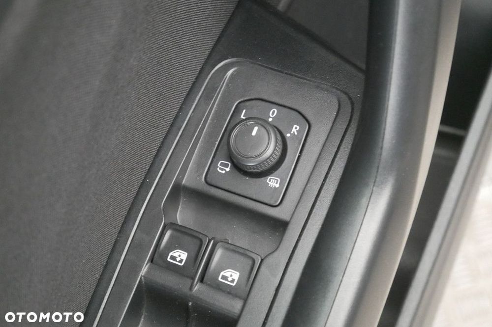 Volkswagen T-Roc 1.5 TSI Life - 24