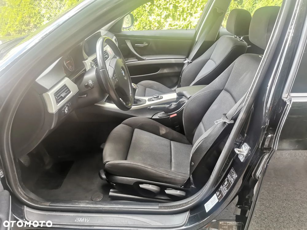 BMW Seria 3 318d - 9