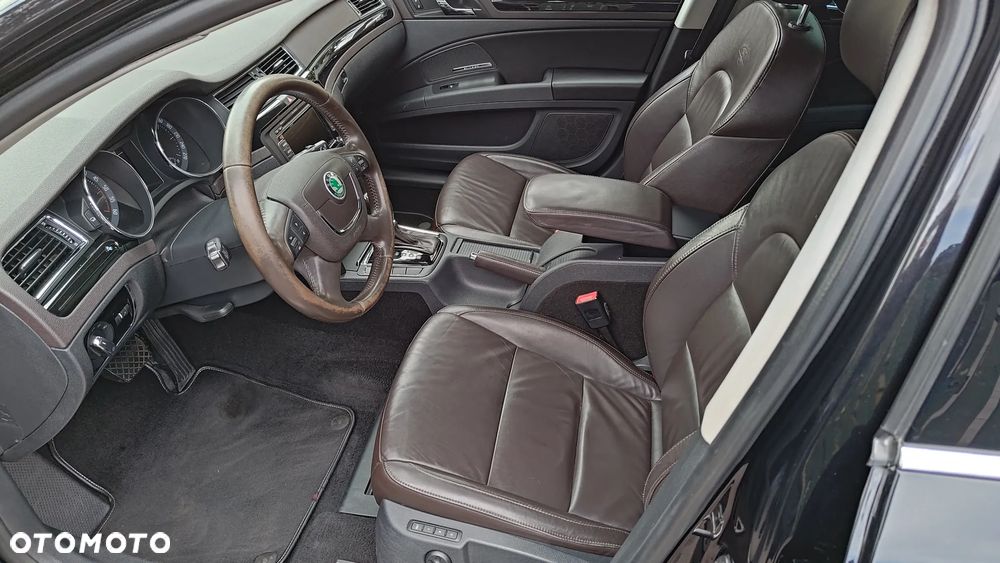 Skoda Superb 2.0 TDI L&K DSG - 18