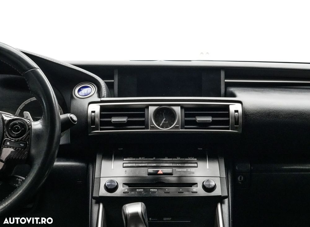 Lexus Seria IS 300h Executive Plus - 19