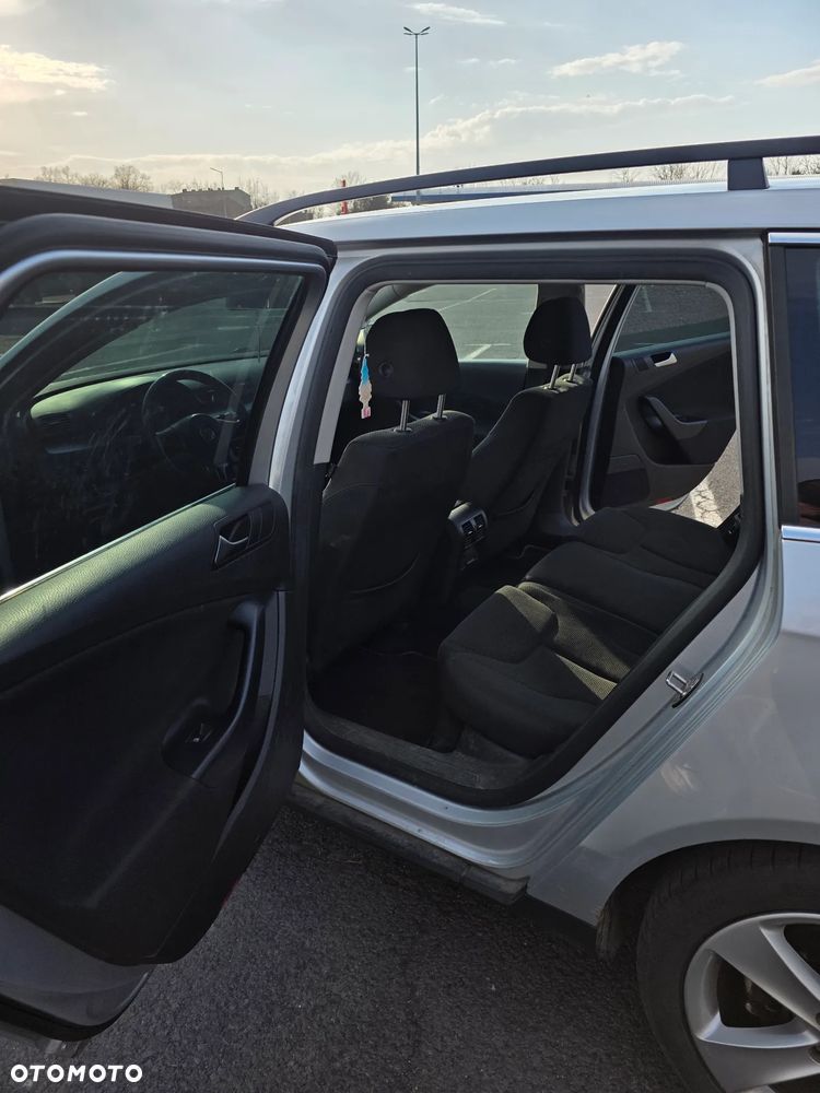 Volkswagen Passat 2.0 TDI DPF Comfortline - 8
