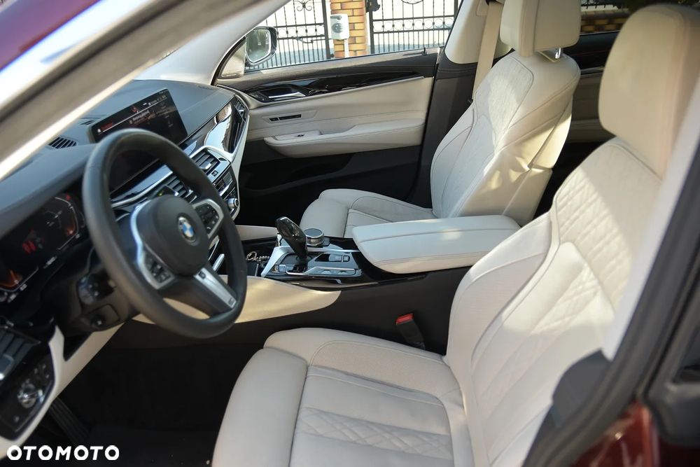 BMW 6GT 640i Sport Line sport - 25