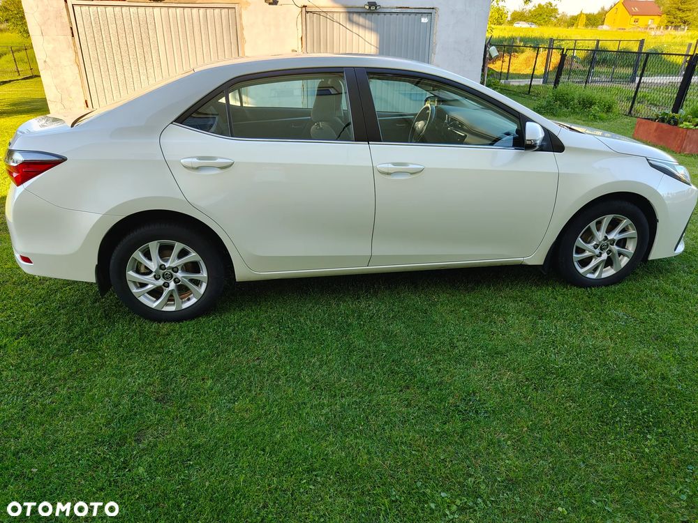 Toyota Corolla 1.6 Comfort - 5