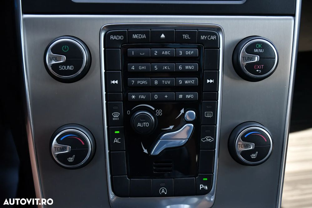 Volvo V60 DRIVe Summum - 26