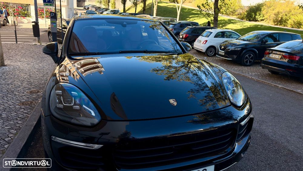 Porsche Cayenne - 9