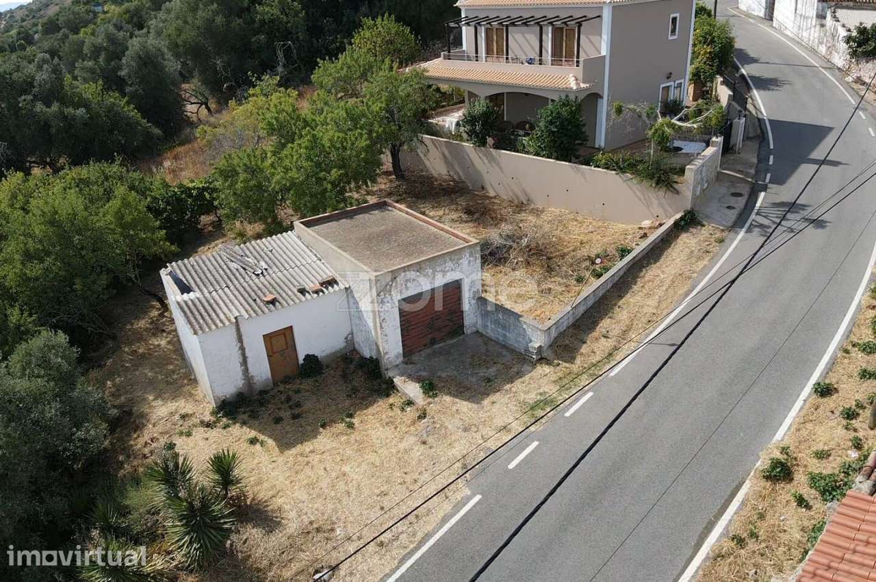 Duas Moradias independentes + Garagem, em Messines de Cima - Grande imagem: 5/60