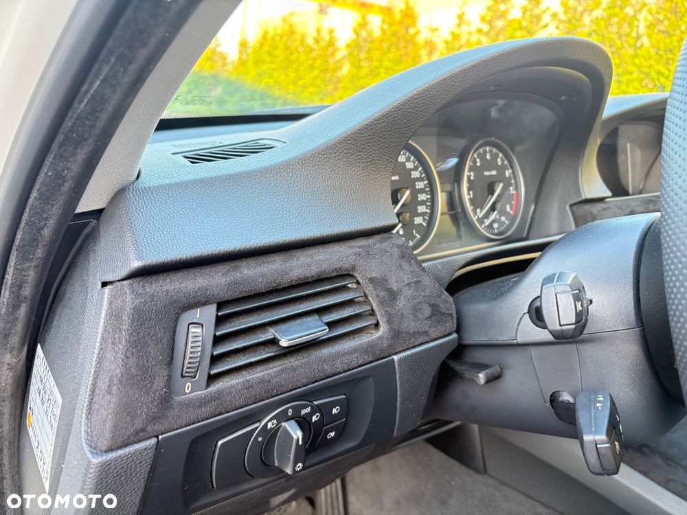 BMW Seria 3 335i - 31