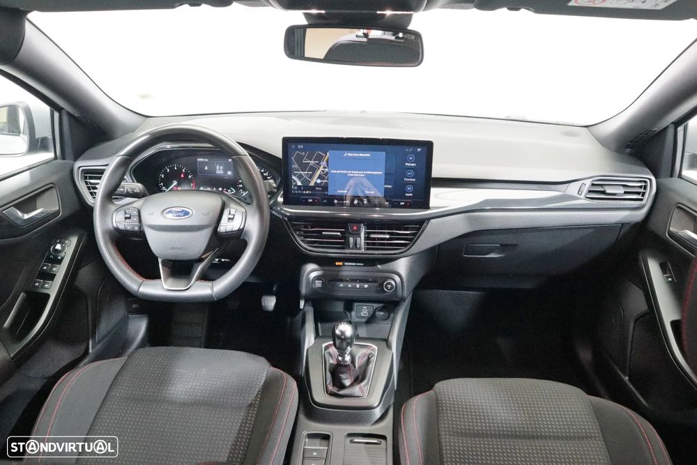 Ford Focus 1.0 EcoBoost MHEV ST-Line - 9