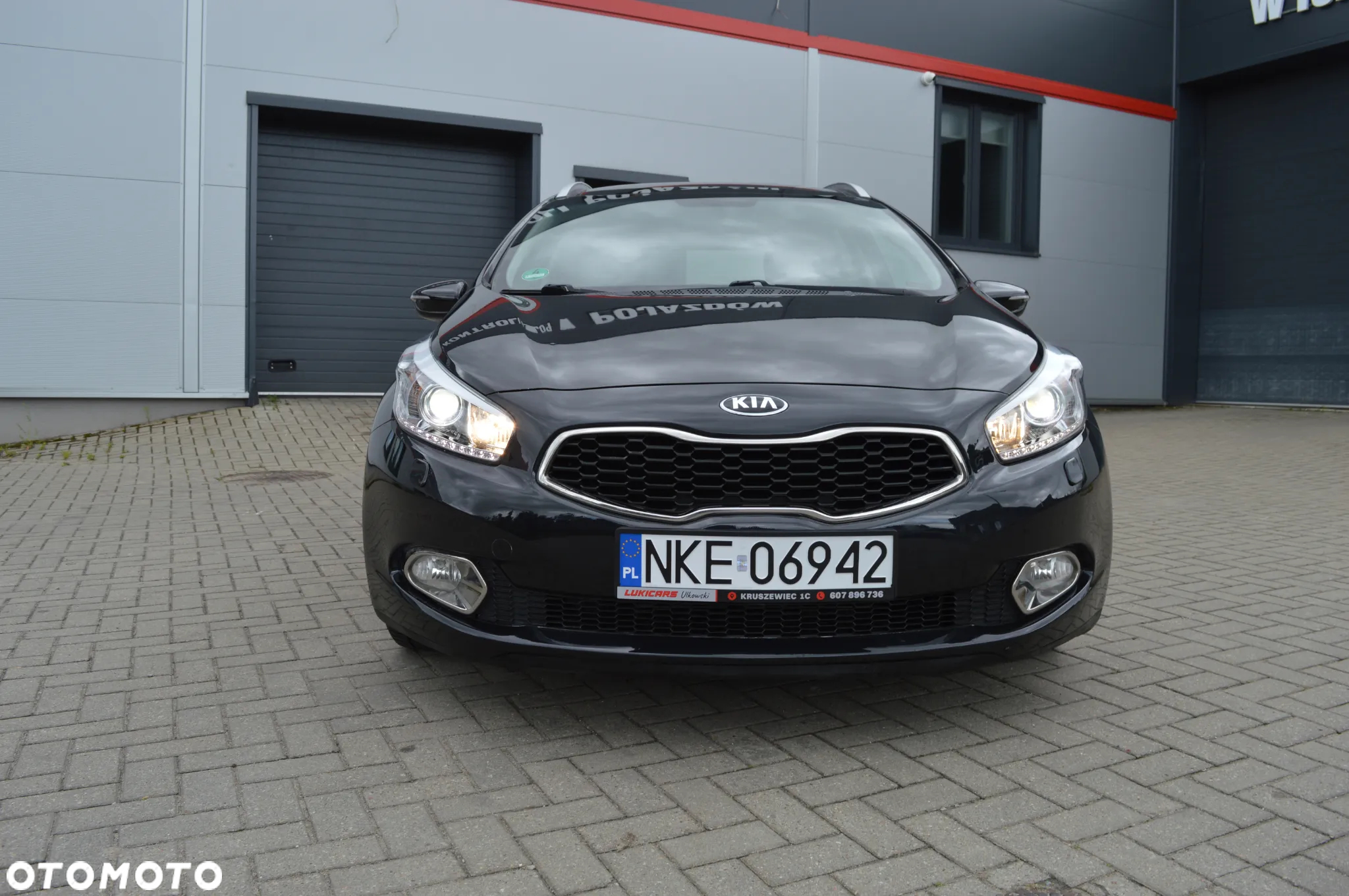 Kia Ceed 1.6 GDI SW DCT Platinum Edition - 14