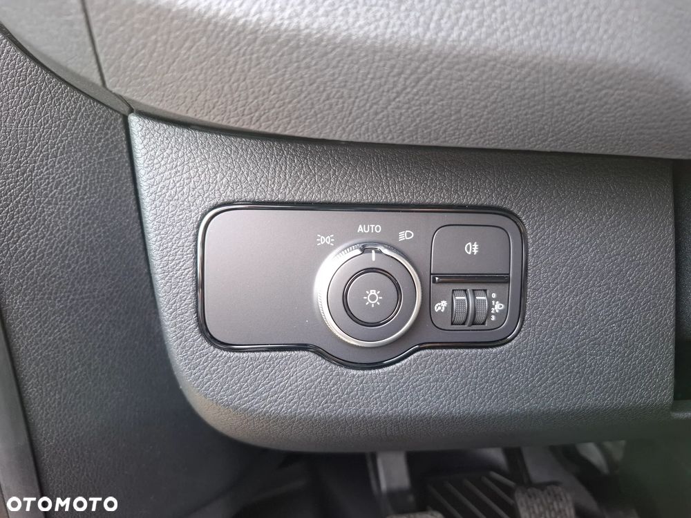 Mercedes-Benz Sprinter 315 CDI Furgon PRO długi 4325 mm L3H2 - 33