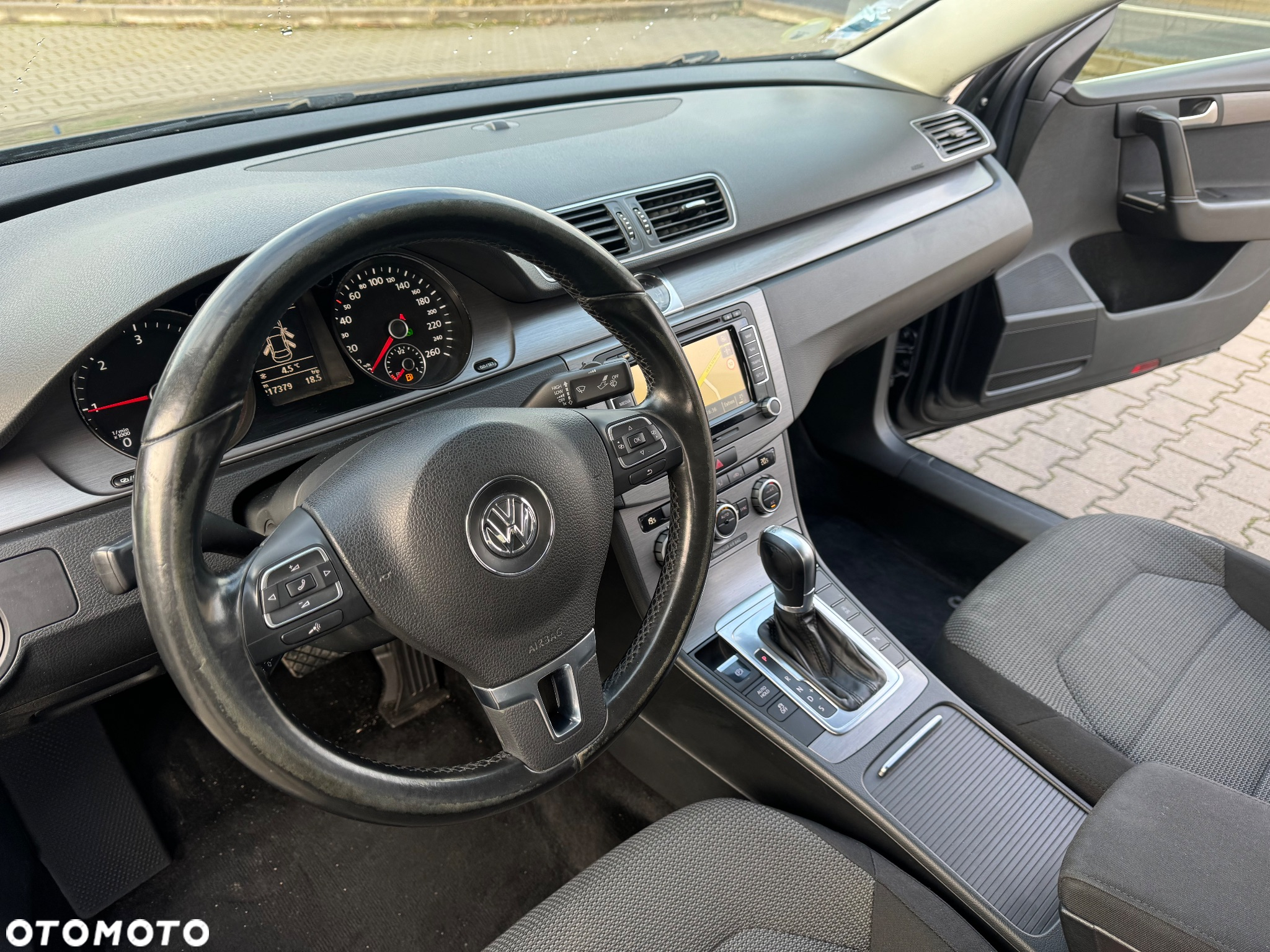 Volkswagen Passat - 18