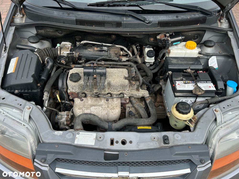 Chevrolet Kalos - 38