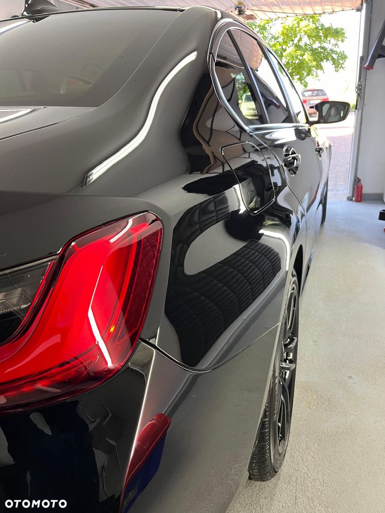 BMW Seria 3 320d Edition M Sport Shadow - 7