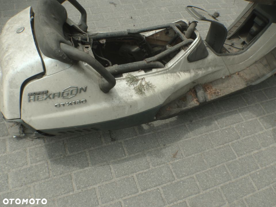 felga koło opona piaggio hexagon Posiadam prawie wszystkie części do tego modelu - 7