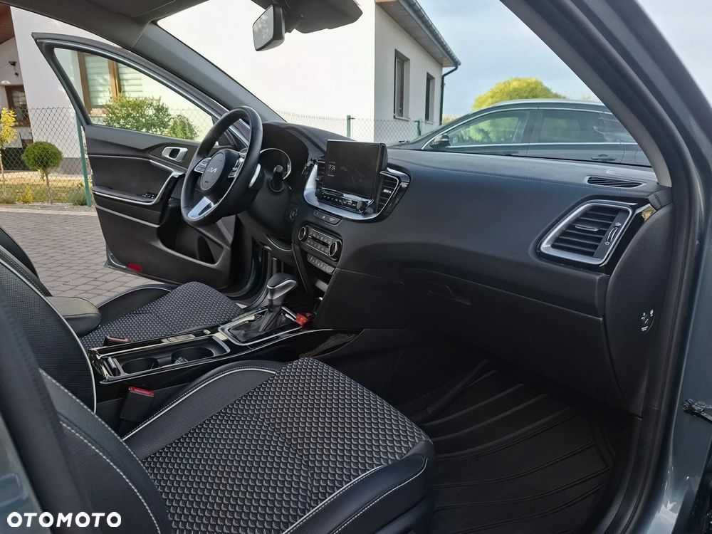 Kia Ceed 1.5 T-GDI Business Line DCT - 13