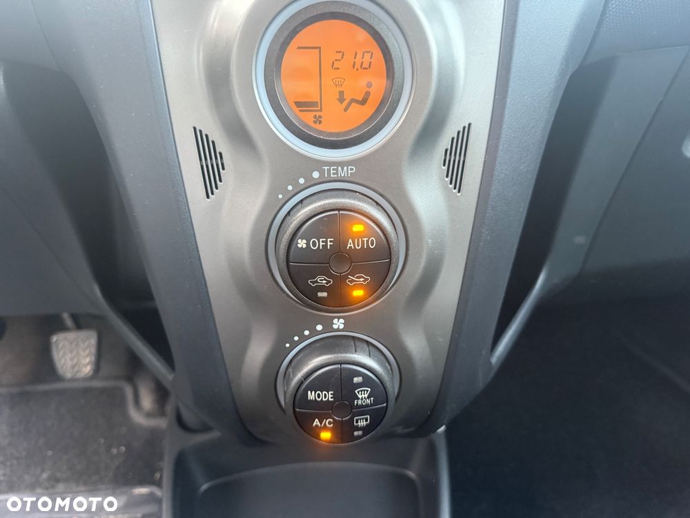 Toyota Yaris 1.33 VVT-i Sol - 14