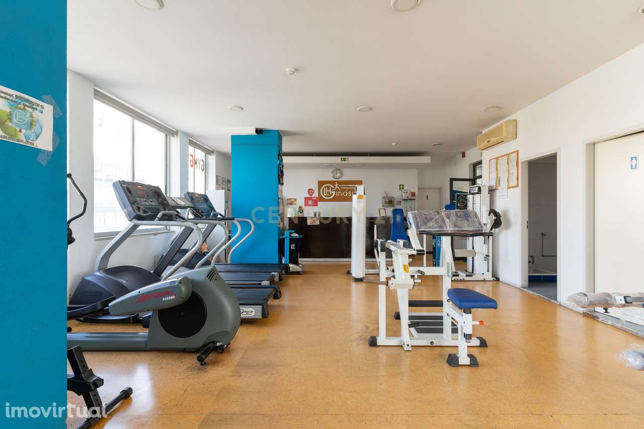 Loja no Centro Comercial da Amora - Grande imagem: 5/16