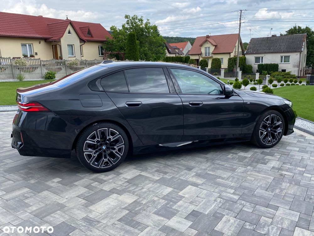BMW Seria 5 520d xDrive - 18