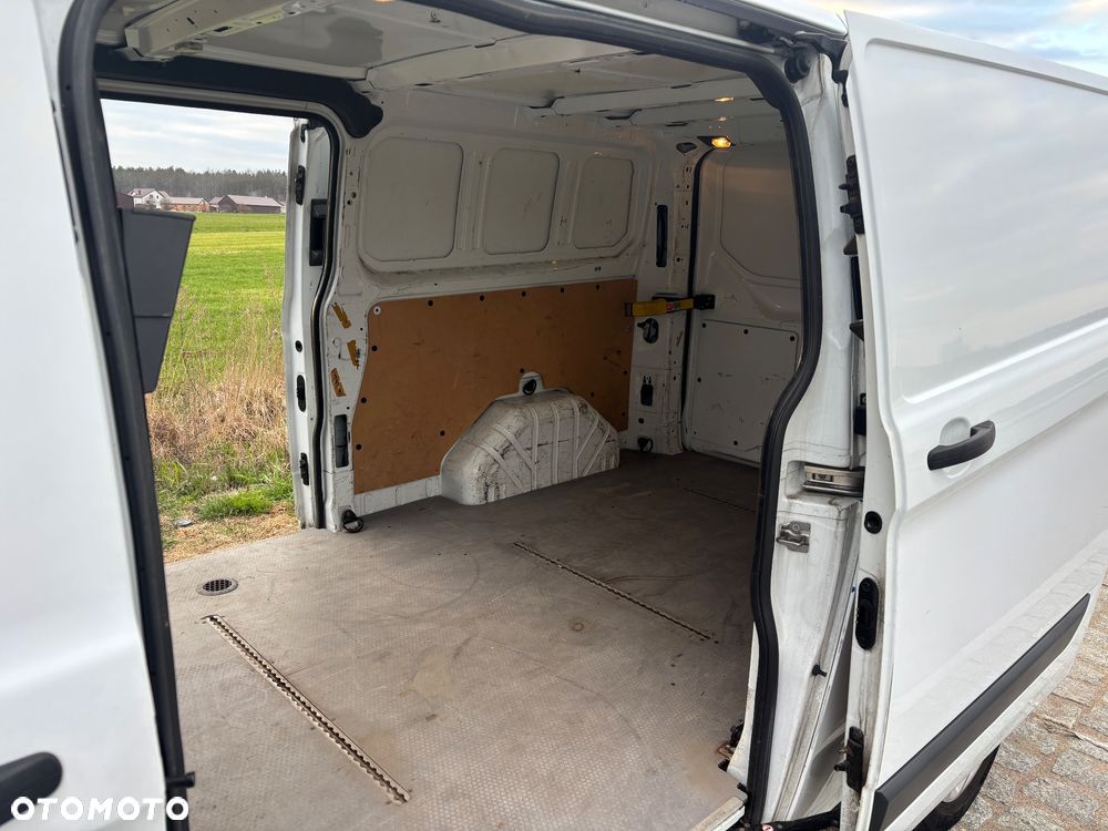 Ford Transit Custom - 10